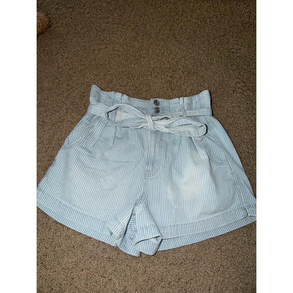 American Eagle Outfitters High-Waisted Striped Paperbag Mom Shorts 6